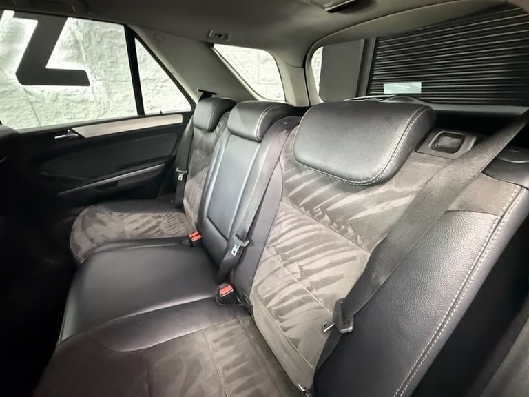 2010 Mercedes-Benz M-Class 3.0 ML300 CDI V6 BlueEfficiency Sport SUV 5dr Diesel Tiptronic 4WD Eur...