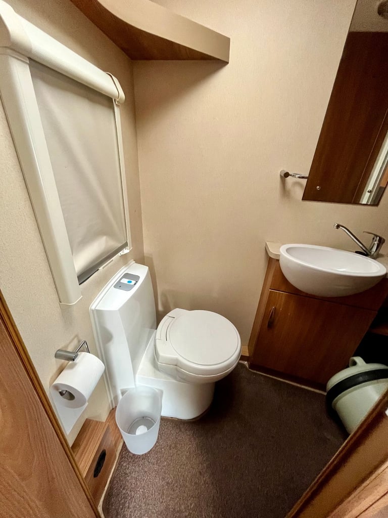 2013 SWIFT ACE VICEROY 4 BERTH CARAVAN IN EXCELLENT CONDITION