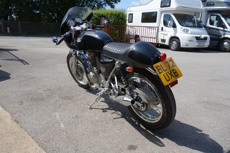 Mash Cafe Racer 400 2022