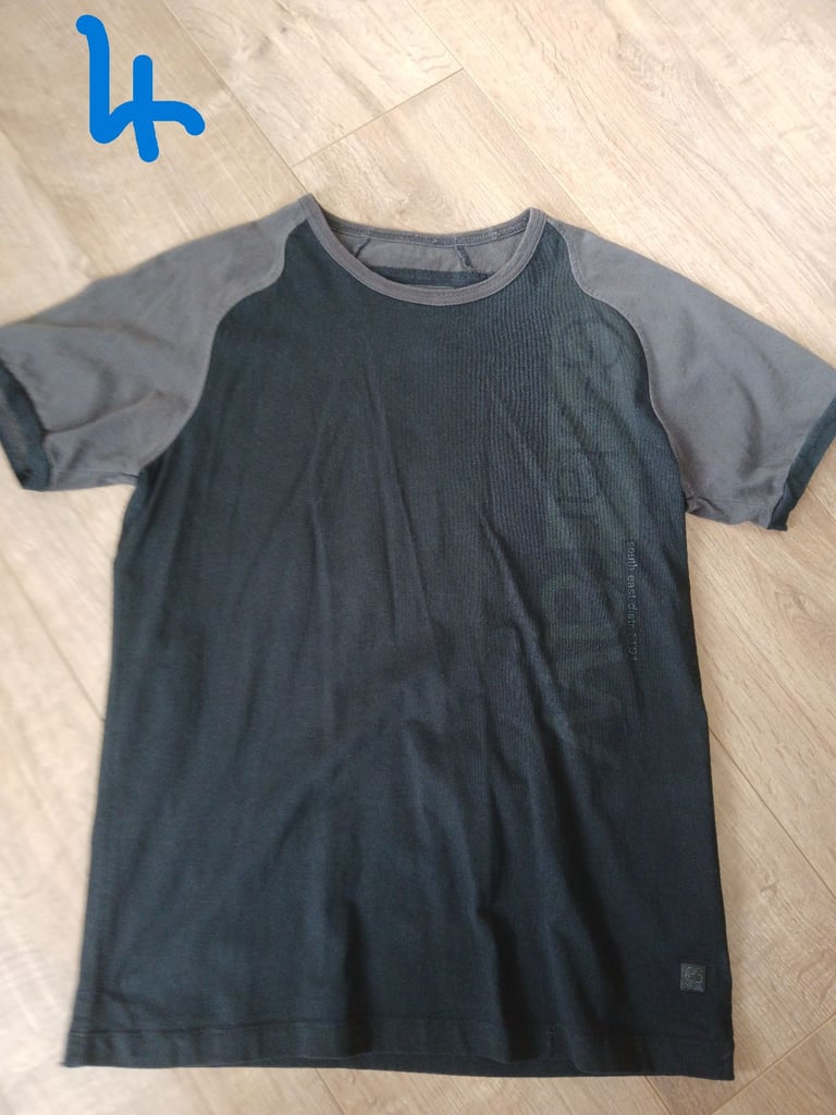 Men's tops - size M