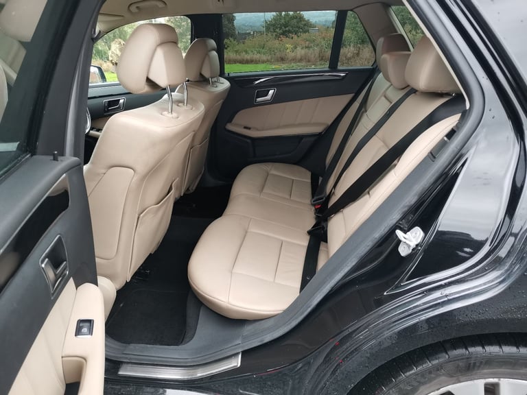 2013 MERCEDES BENZ E CLASS E300 BLUETEC HYBRID AUTO ELECTRIC/DIESEL 200BHP 7G-TRONIC 1 YEAR M,O,T