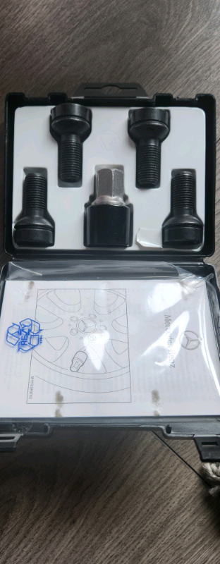 Genuine Mercedes Benz Locking wheel nuts