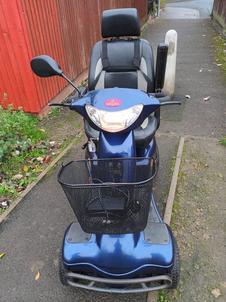 MOBILITY SCOOTER 8MPH