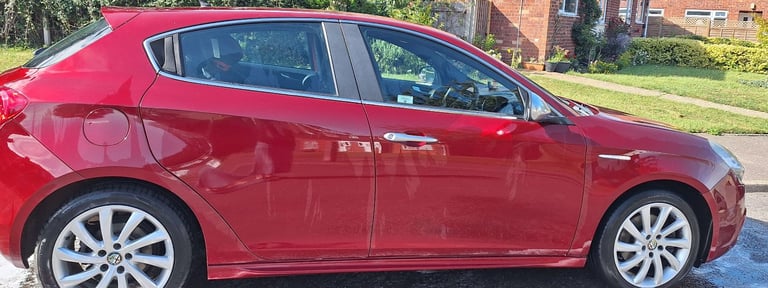 Alfa Romeo, GIULIETTA, Hatchback, 2012, Manual, 1956 (cc), 5 doors