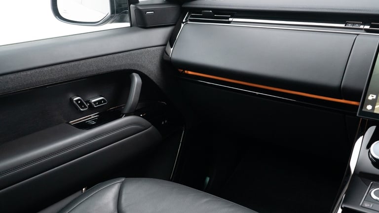 2023 Land Rover Range Rover Sport (73 Reg) 3.0 D300 Dynamic SE (Black Pack) Estate DIESEL/MHEV Au...