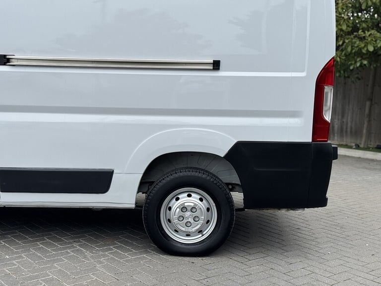 2024 Peugeot Boxer 2.2 BlueHDi H2 Professional Premium+ Van 140ps PANEL VAN DIESEL Manual