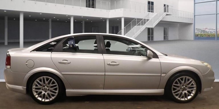 2009 Vauxhall Vectra 2.2i 16v SRi 5dr HATCHBACK Petrol Automatic