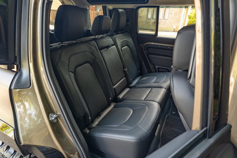2024 Land Rover Defender 110 3.0 D250 MHEV XS Edition Auto 4WD Euro 6 (s/s) 5dr ESTATE Diesel Aut...