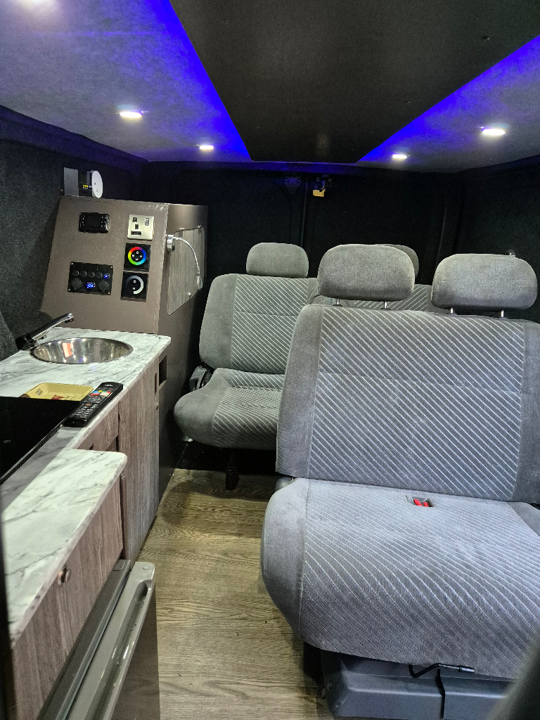 Vauxhall, VIVARO, Camper van, Panel Van, 8 seater Mini Bus  2015, Manual, 1598 (cc)