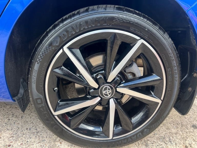2018 Toyota Auris 1.8 Hybrid Design TSS 5dr CVT [Nav] HATCHBACK PETROL/ELECTRIC Automatic