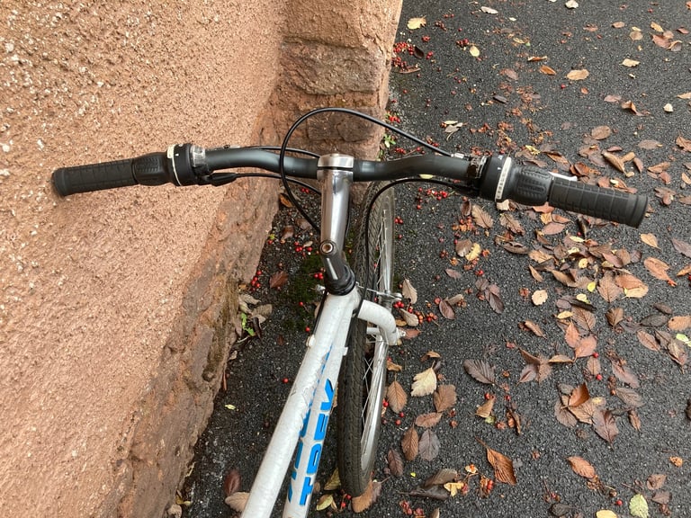 Trek 820 Bike, 4130 steel frame