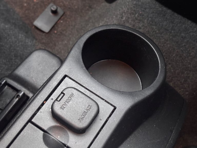Mazda, 2, Hatchback, 2010, Manual, 1349 (cc), 5 doors
