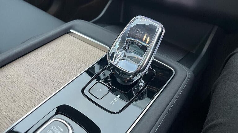  Volvo XC90 Plus, B5 AWD Mild hybrid, Petrol, Dark, 7 Seats Petrol/Electric Hybrid Automatic