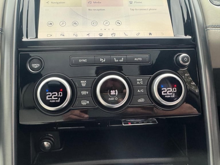 2019 Land Rover Discovery 3.0 SD V6 HSE SUV 5dr Diesel Auto 4WD Euro 6 (s/s) (306 ps) ESTATE Dies...