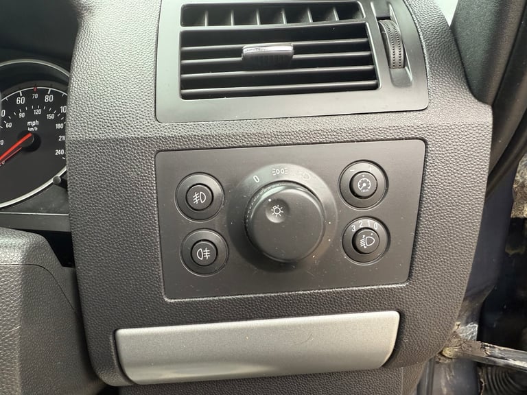 2011 Vauxhall Zafira 1.6i [115] Energy 5dr MPV Petrol Manual