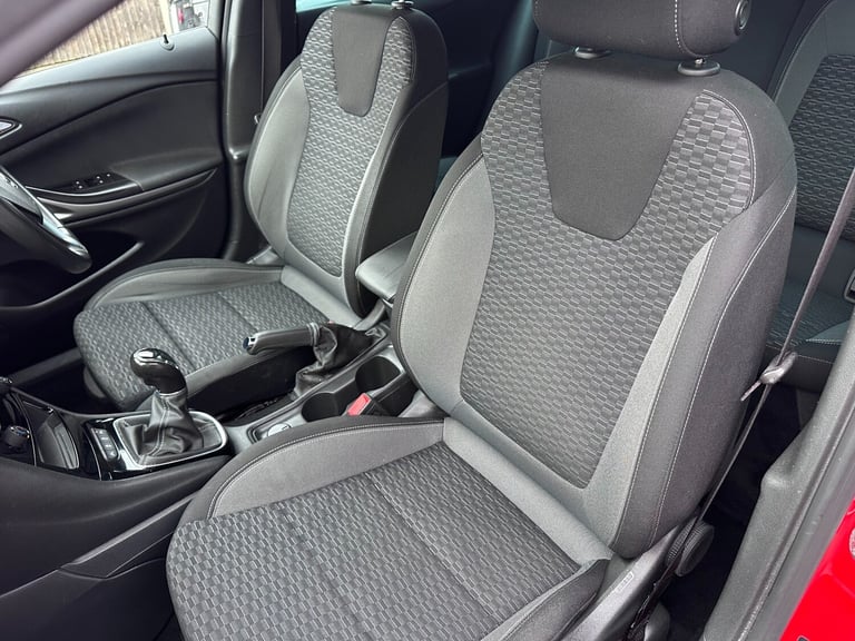 2020 Vauxhall Astra 1.2 Turbo 145 SRi VX-Line Nav 5dr HATCHBACK Petrol Manual