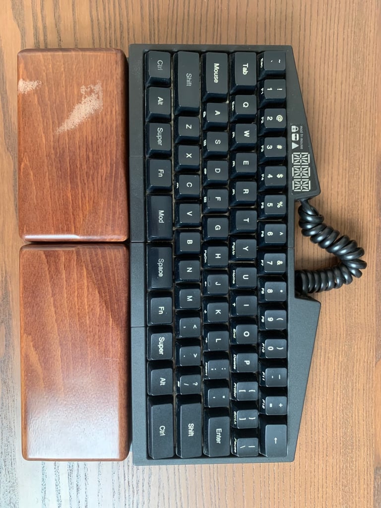 UHK Split mechanical keyboard • Ergonomic • Trackball & thumb modules • Cherry MX Clear