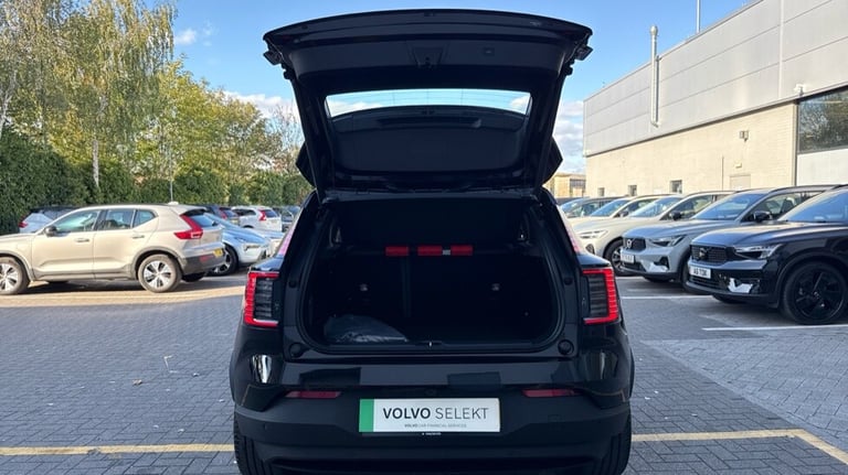 2025 Volvo EX30 Plus, Twin Motor Performance, Electric Estate Electric Automatic