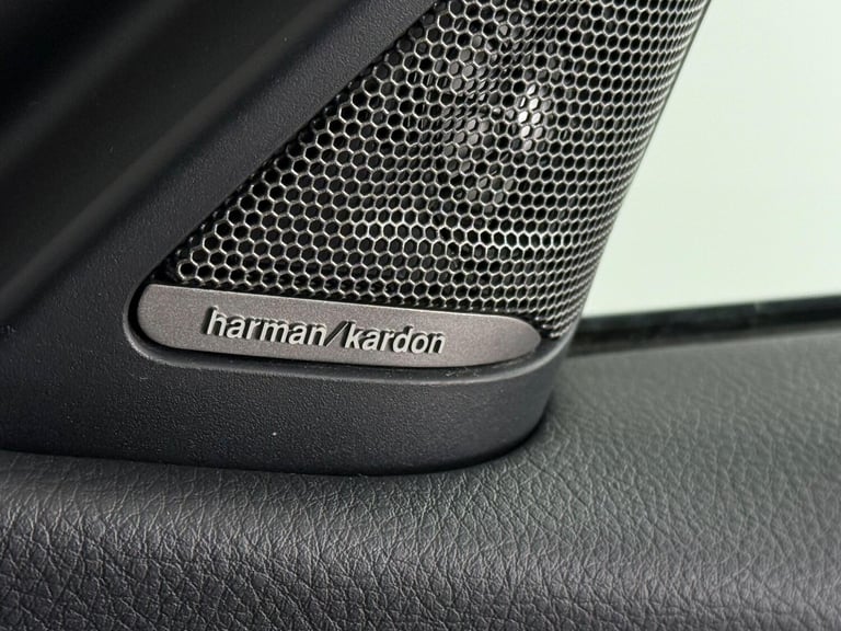 2018 BMW 3 Series 2.0 320i M Sport Shadow Edition Touring Auto xDrive Euro 6 (s/s) 5dr ESTATE Pet...