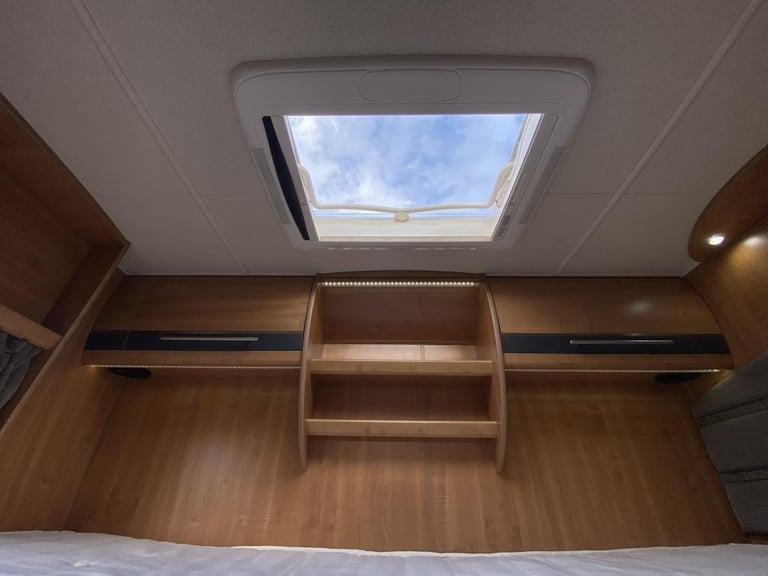 2011 AUTO-TRAIL FRONTIER MOHAWK LUXURY MOTORHOME