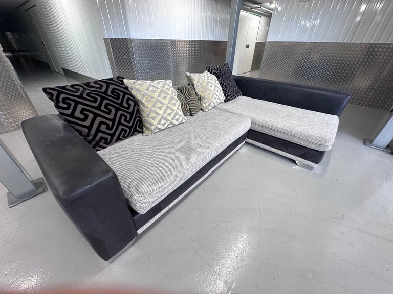 Great DFS Corner L SHAPE SOFA - DELIVERY