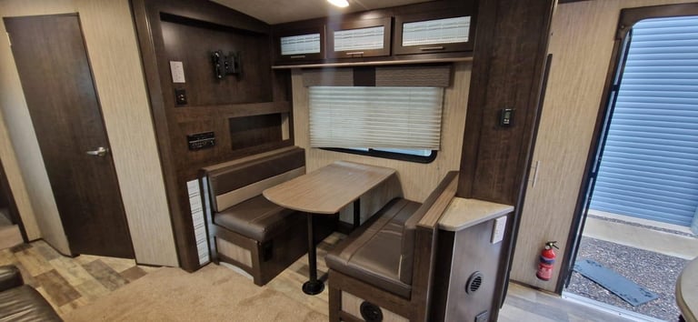 2018 Cruiser RV Fun Finder 27IK 1 Bedroom 5 Berth American Caravan 5th Wheel RV