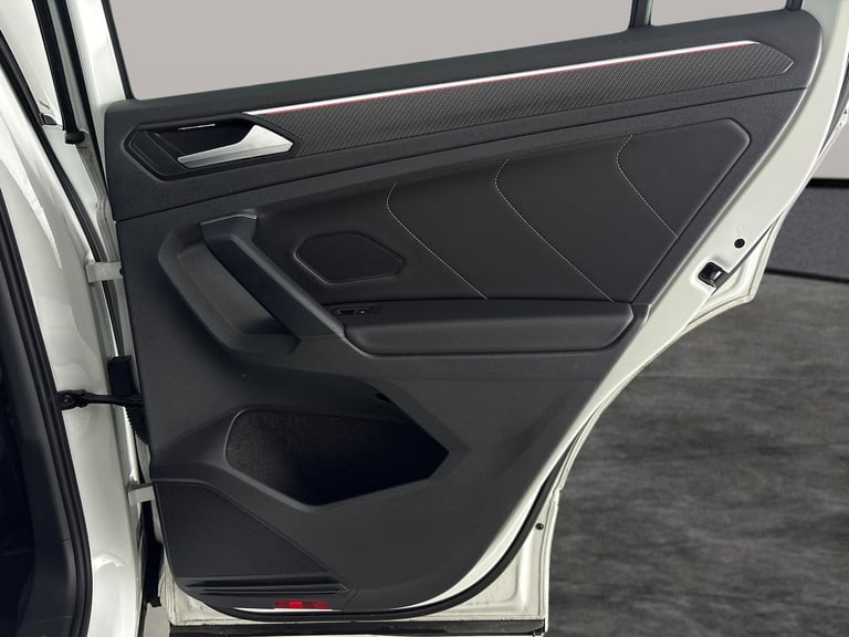 2021 Volkswagen Tiguan 1.5 TSI R-Line SUV 5dr Petrol DSG Euro 6 (s/s) (150 ps) - LED - HEATED SEA...