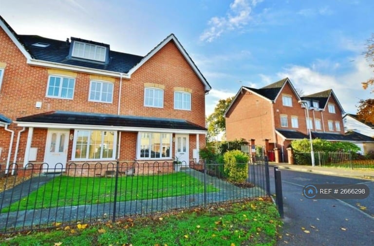 3 bedroom house in Crofthill Road, Slough, SL2 (3 bed) (#2666298)