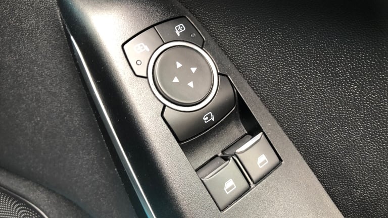 2017 Ford Fiesta 1.0T EcoBoost Titanium Hatchback 5dr Petrol Manual Euro 6 (s/s) (100 ps) Hatchba...