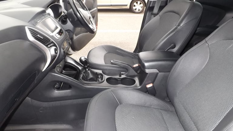 2013 Hyundai ix35 4WD 2.0L Premium CRDi, Long MOT with 2 Keys, SUV