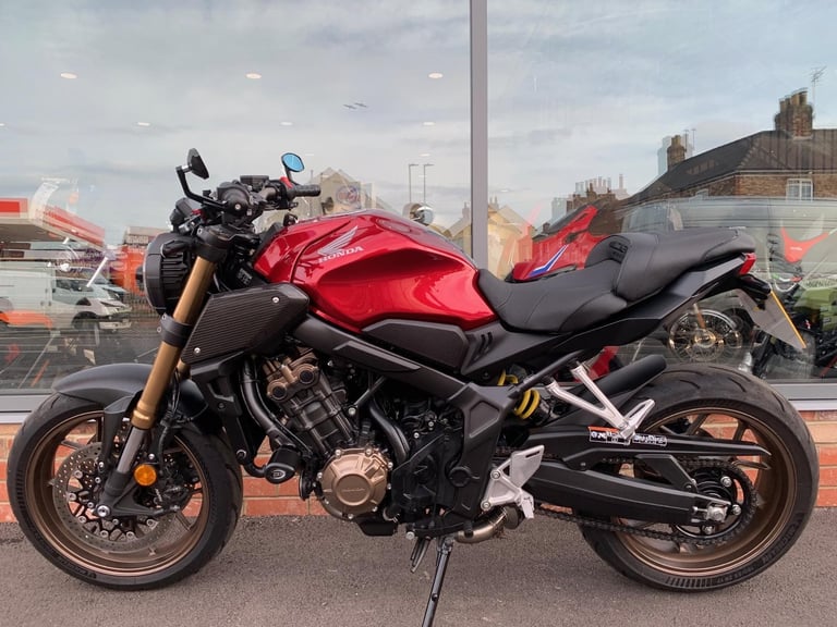 Honda CB 650 R - 1 OWNER - 2 YEAR WARRANTY