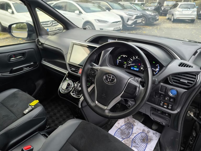 2021 Toyota Voxy 1.8 Hybrid Automatic 7 Seats 5dr ULEZ Free MPV Petrol/Electric Hybrid Automatic