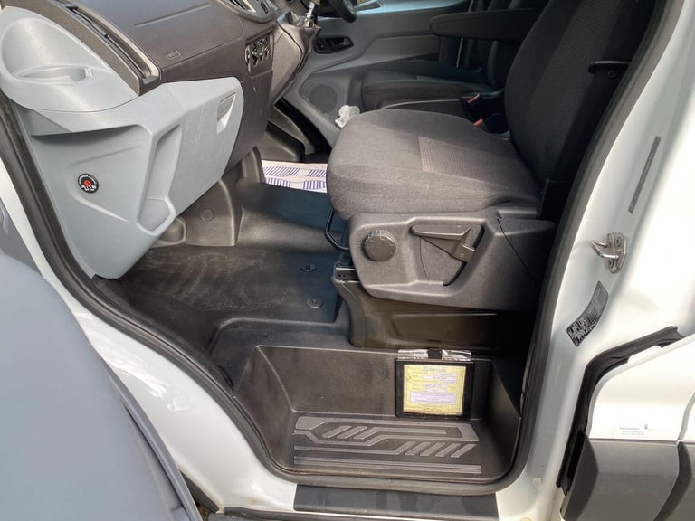 2018 Ford Transit 2.0 350 EcoBlue FWD L2 H3 Euro 6 5dr PANEL VAN Diesel Manual