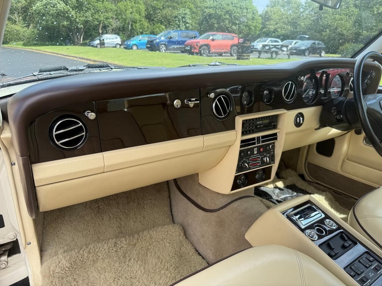 Bentley Eight