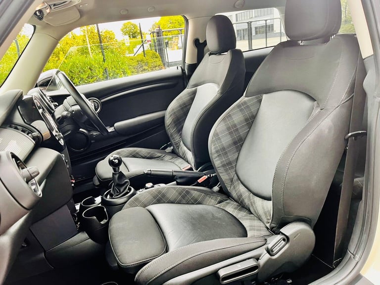 2018 MINI Hatch 1.5 Cooper D Euro 6 (s/s) 3dr HATCHBACK Diesel Manual