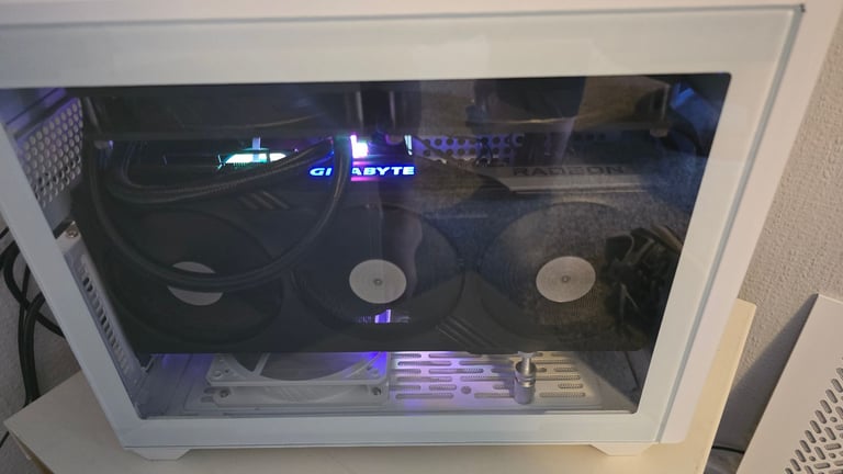 Gaming PC - Small Form Factor - 7900XT GPU - 7700X CPU
