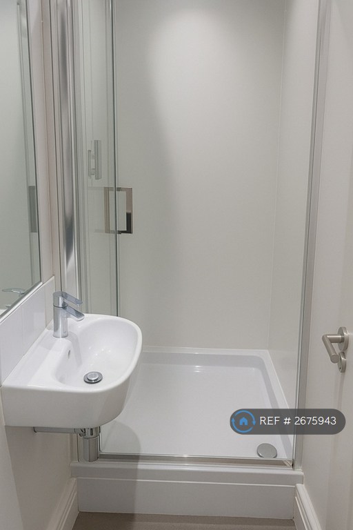 4 bedroom flat in Clifton, Bristol, BS8 (4 bed) (#2675943)