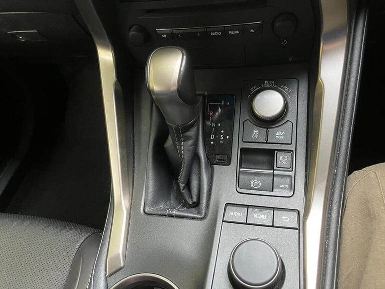 2015 Lexus NX 2.5 300h Luxury E-CVT 4WD Euro 6 (s/s) 5dr Hybrid