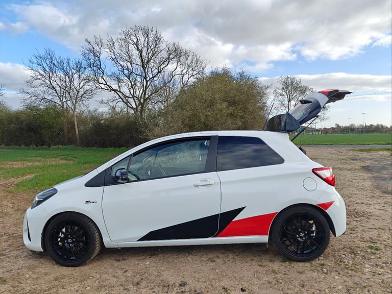 Toyota, YARIS, Hatchback, 2018, Manual, 1798 (cc), 3 doors