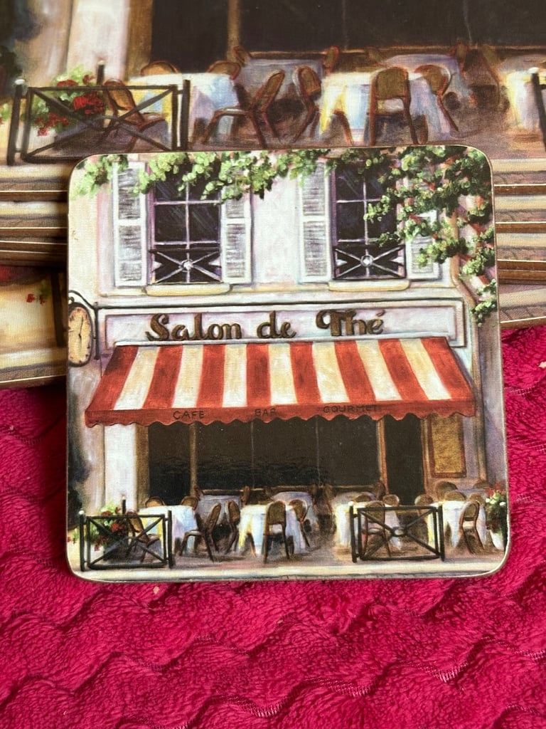 6 Cork Table mats and coasters 