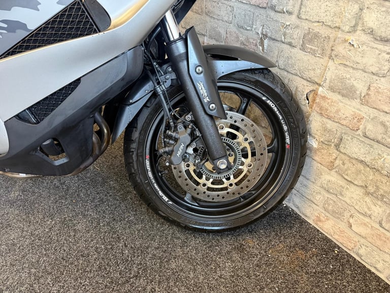 2012 Honda VFR800x Crossrunner - Full Luggage - Abs - Heated grips 
