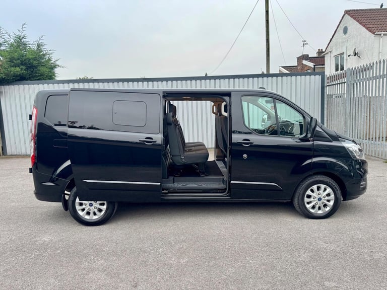 2022 Ford Transit Custom 2.0 EcoBlue 130ps Low Roof D/Cab Limited Van PANEL VAN DIESEL Manual