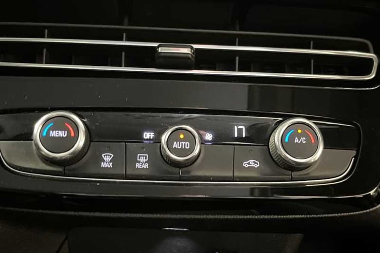 2021 Vauxhall Mokka 100kW SE Nav Premium 50kWh 5dr Auto HATCHBACK ELECTRIC Automatic