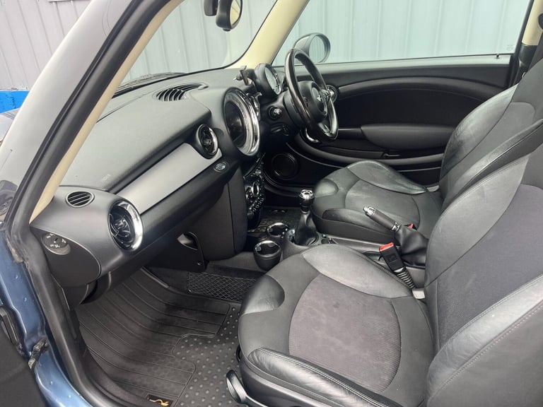  MINI Hatch 1.6 Cooper Euro 5 3dr Petrol Manual