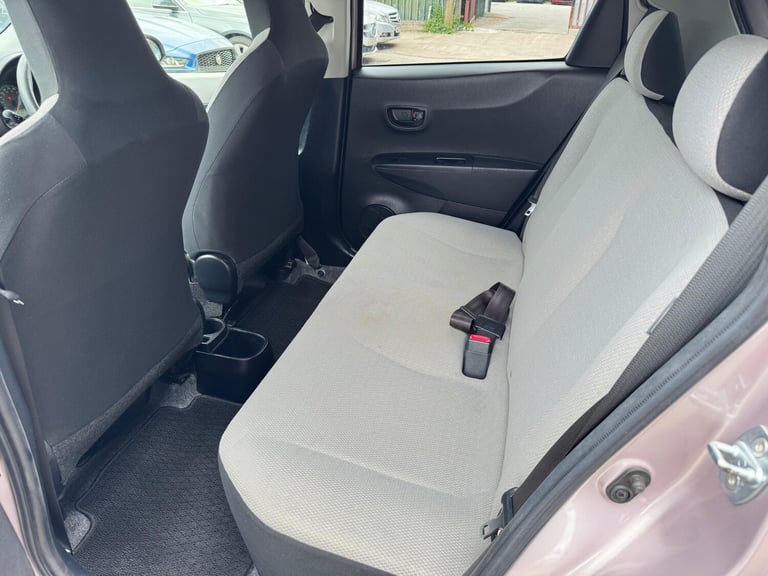 2012 Toyota Vitz YARIS 1.0 AUTO 5DR Hatchback Petrol Automatic