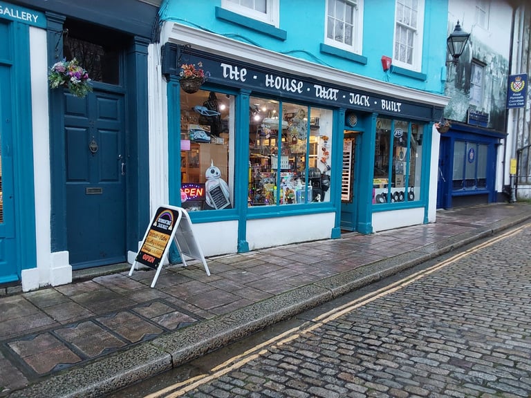 image for Barbican- Shop to rent- Window Frontage onto the Parade 