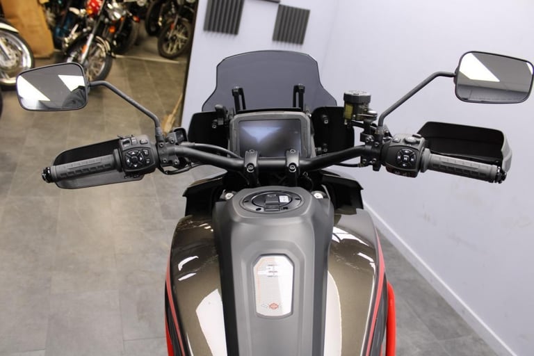 2021 Harley-Davidson RA1250 Pan America in Gauntlet Grey Metalic 