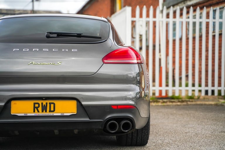  Porsche Panamera 3.0 V6 E-Hybrid S TiptronicS Euro 6 (s/s) 5dr Petrol/Electric Hybrid Automatic
