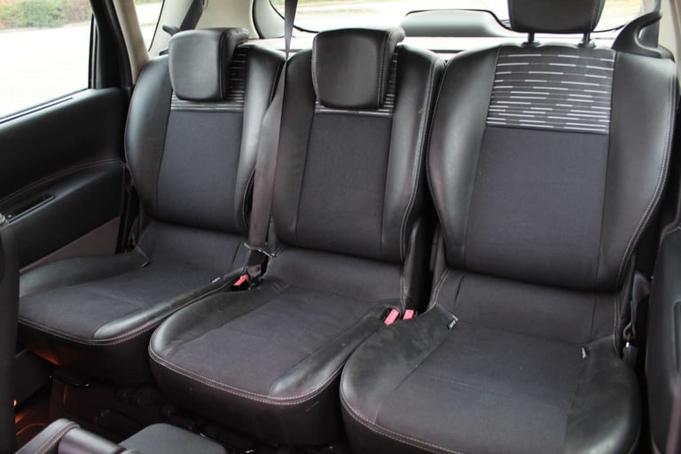 2007 Renault Scenic 2.0 VVT Dynamique S 5dr Auto MPV PETROL Automatic