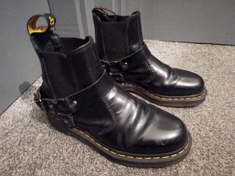 Doc martens boots Gumtree
